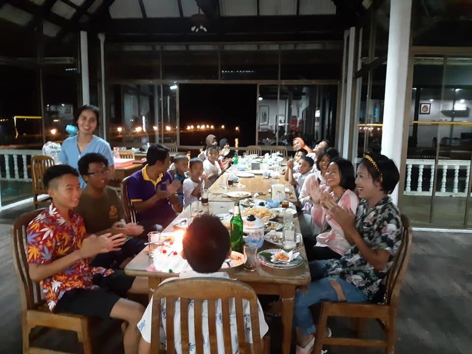 Jansom Beach Resort Ranong Exterior foto