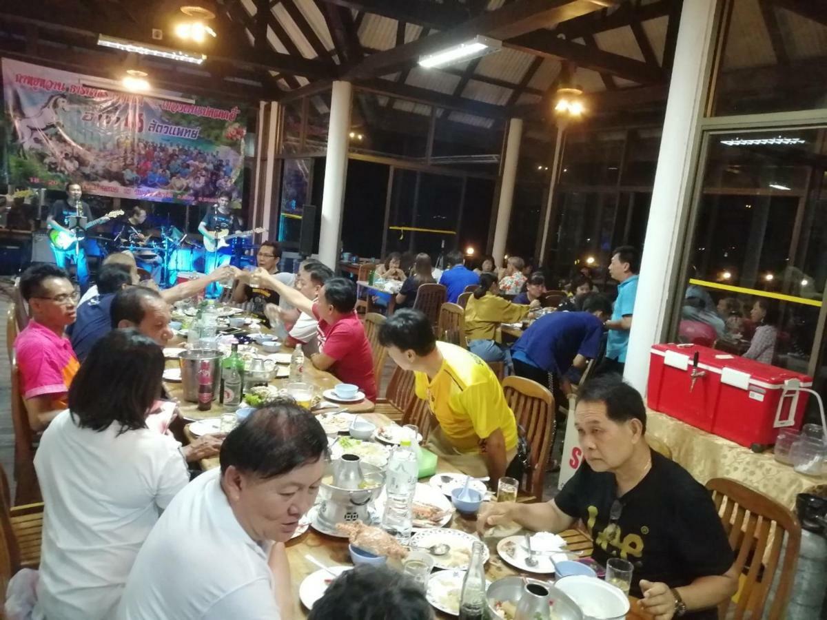 Jansom Beach Resort Ranong Exterior foto